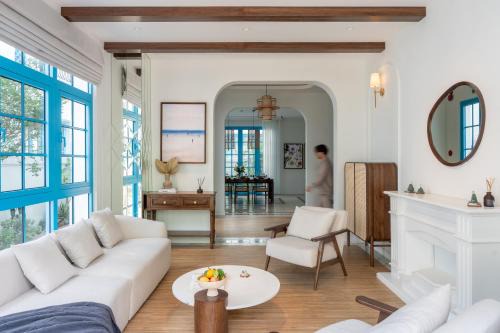 Bai Chay Villa | domdomHOUSE Villa - 1min walk to beach