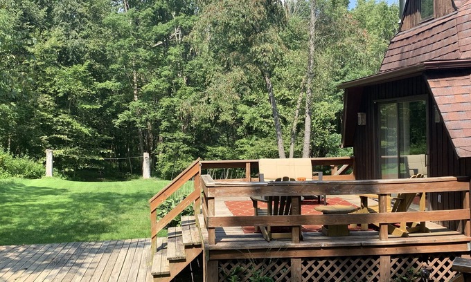 Wayland House | Dome-Ravenna OH - Football Hall of Fame - 1 mi West Branch State Park-Fish-Hike