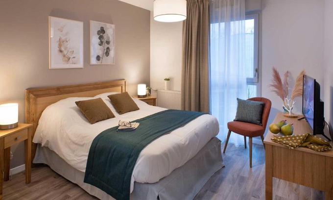 Soissons Apartment | Domitys Le Domaine d'Agate