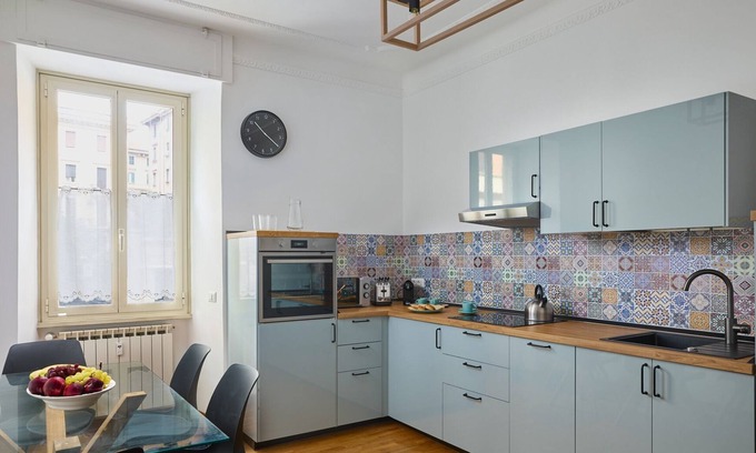 Rione XIV Borgo Apartment | Domus Alberico 11 (Vaticano)