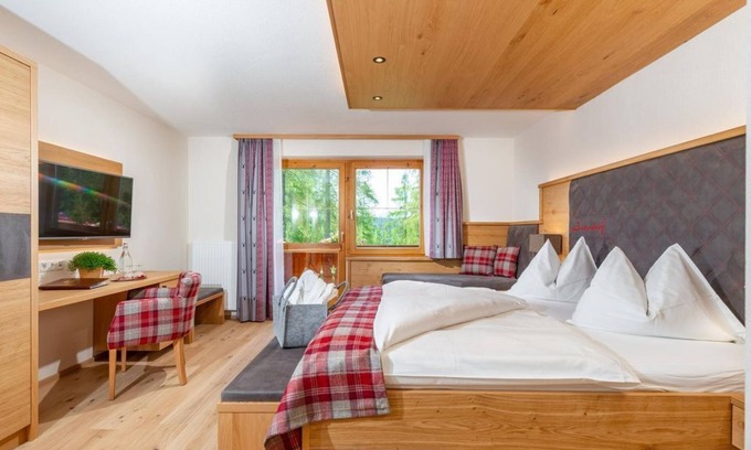 Ramsau am Dachstein House | Doppelzimmer Deluxe, Dusche & WC, Frühstück - Hotel Lindenhof