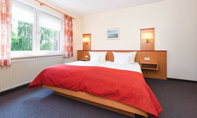 Esens Cottage | Doppelzimmer Borkum - Pension Nordkap in Bensersiel