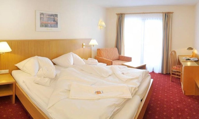 Haus im Ennstal House | Doppelzimmer mit Dusche, WC - Komfort - Panoramahotel Gürtl