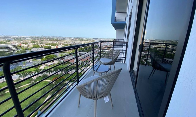 Doral Condo | Doral Dream: Stylish 2BR Comfort