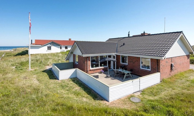 Lild Strand House | "Dorette" - 100m from the sea by Interhome