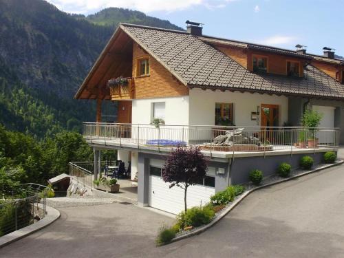 Sonntag Apartment | Dorfblick, Ferienwohnung