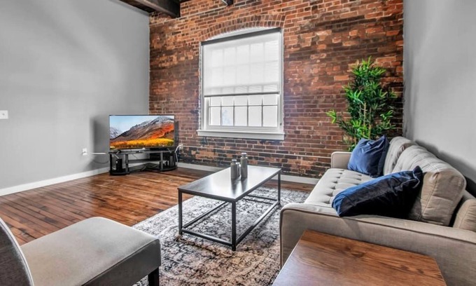 Buffalo Apartment | Dorian 404 · Luxury 2 bedroom Loft Apartment w/ free parking