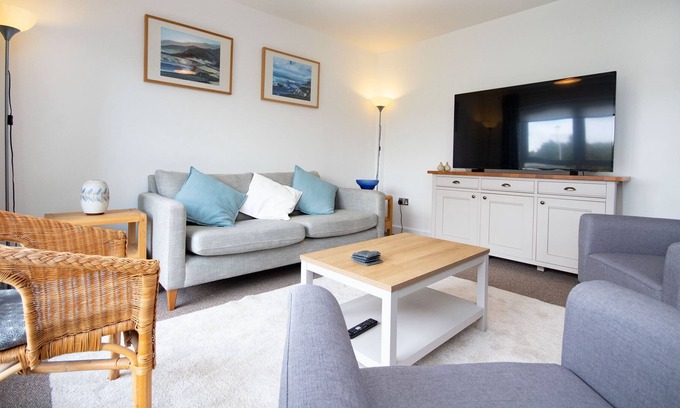 Dornoch House | Dornoch 2 bedroom house with open countryside views