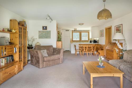 Fiesch Apartment | Dorothy Sunshine