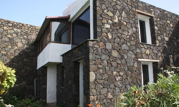 Tesbabo House | Dos Violetas