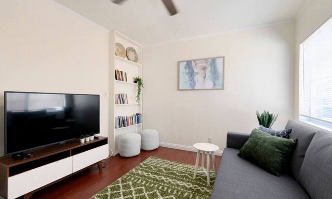 Montebello House | Double Comfort: 2 Private Units with Fully-Equipped Kitchens, Streaming Bliss, and Relaxing Common Patio.