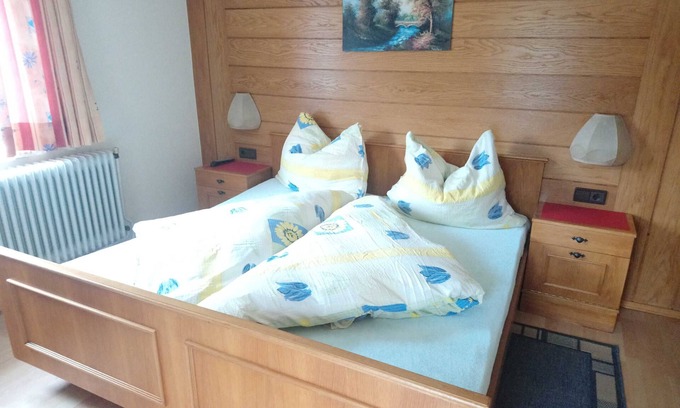 Oetz Apartment | Double room 2 - Haus Waldheim