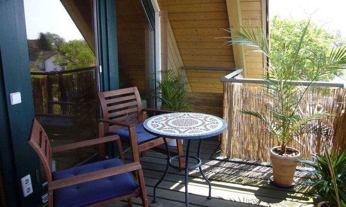 Schallstadt Bed & Breakfast | Double room 2nd floor Soleil with balcony - Silvia Krafts Bed and Breakfast