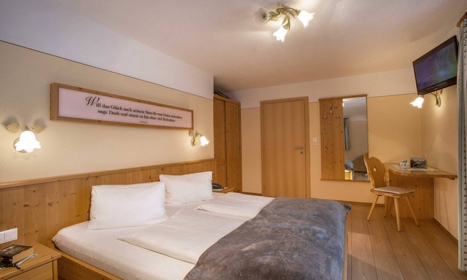 Ried im Zillertal Apartment | Double room - Ferienhof Stadlpoint