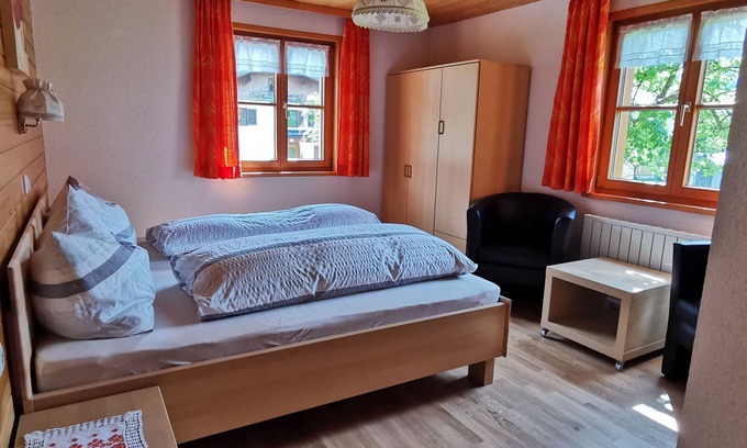 Schoppernau Apartment | Double Room - Holiday at Moses