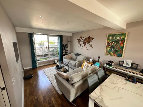 Kentish Town House | Double room in London Penthouse Homestay