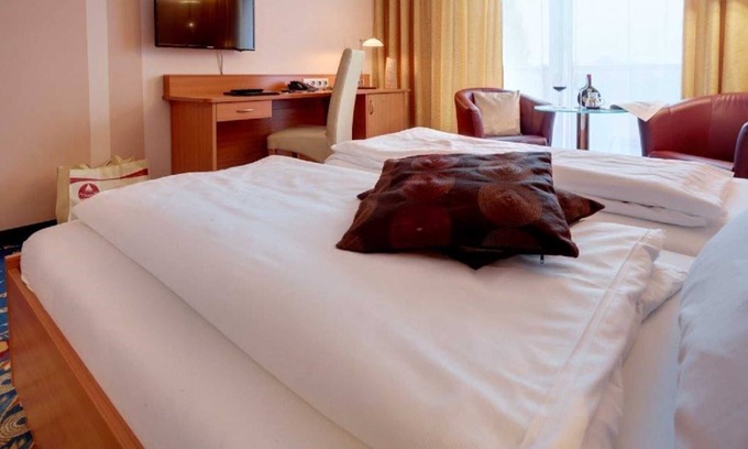 Bad Windsheim House | Double Room - Kurhotel Pyramide AG
