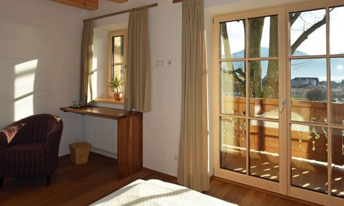 Steinbach am Attersee Apartment | Double room nut with balcony and lake view - Grablerhof