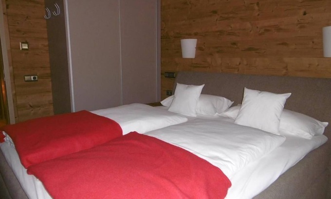 Gemund Bed & Breakfast | Double Room Shower/WC - Pension Zum alten Rathaus