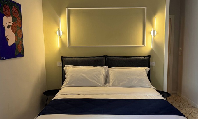 Reggio Calabria Bed & Breakfast | Double room with private bathroom in B&B AC Gold Boutique