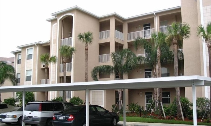 Heritage Palms Condo | Double Your Pleasure - 36 Hole Golf
