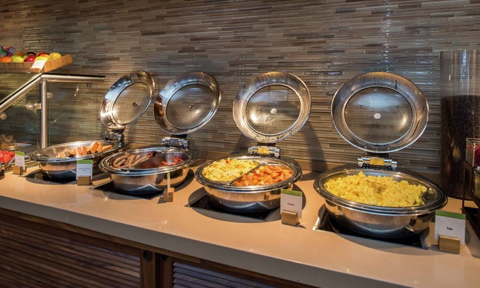 El Segundo Hotel | DoubleTree by Hilton LAX - El Segundo