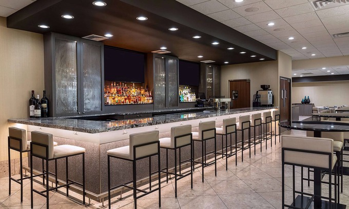 Madison Hotel | DoubleTree by Hilton Madison Downtown