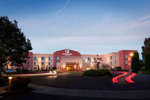 Vancouver Hotel | DoubleTree by Hilton Vancouver