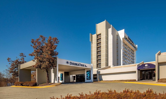 Gaithersburg Hotel | DoubleTree by Hilton Washington DC North/Gaithersburg
