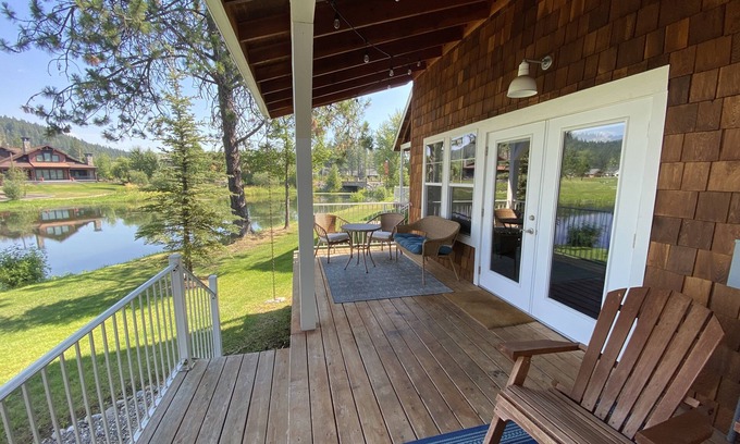 Dover Bay House | Dover Lake House - 15 miles to Schweitzer