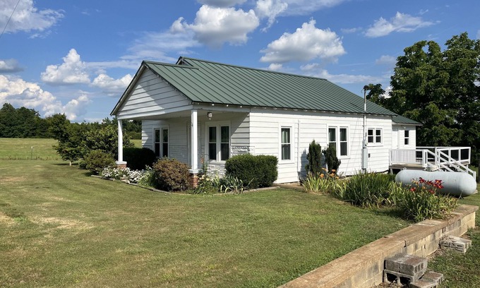 Rogersville House | Down on the Farm
