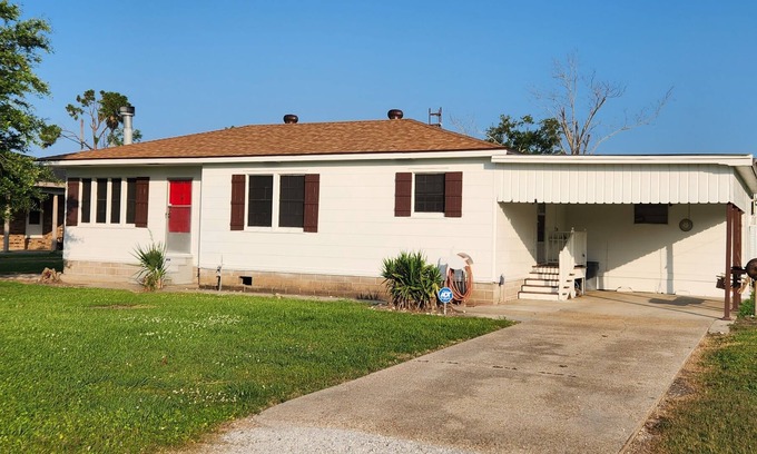 Chauvin House | Down The Bayou Fishing Retreat or Place To Relax