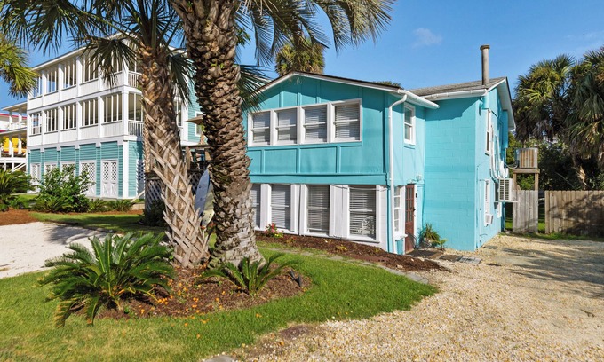 Folly Beach Apartment | Downstairs 2BR apartment C- Beach access across the street