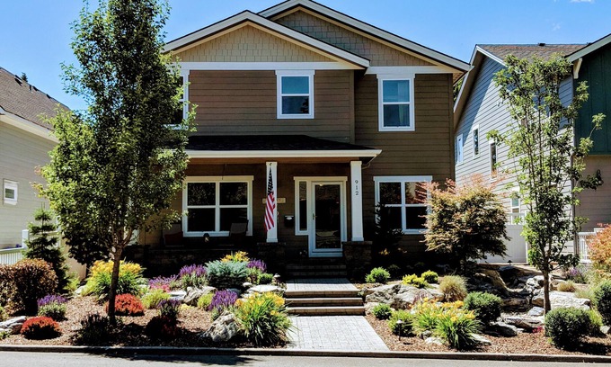 Coeur d'Alene House | Downtown, Beaches & Hiking! This beautiful home is walking distance to ALL!