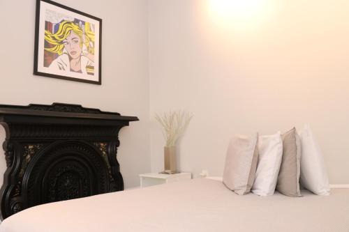 Beacon Hill Apartment | Downtown Beacon Hill, Convenient, Comfy Studio #10
