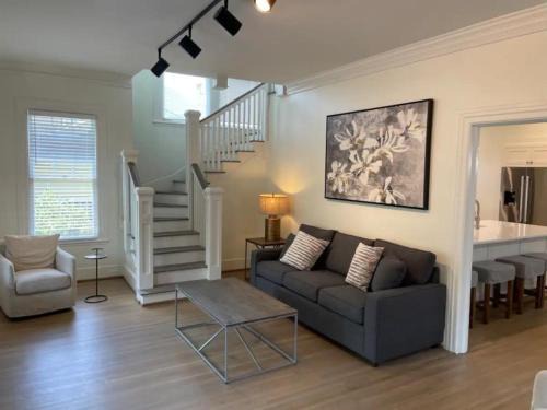 Five Points South House | Downtown Birmingham Modern 2-Bedroom Gem
