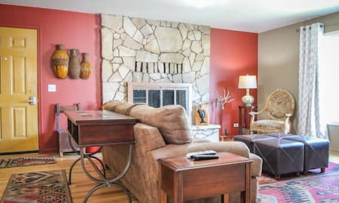 Baker City House | Downtown Bungalow - Cozy Downtown Home Sleeps 8! Local Golfing 50% Off!