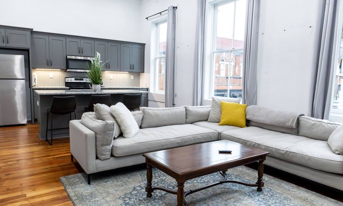 Cartersville Apartment | Downtown Central Park Loft 3