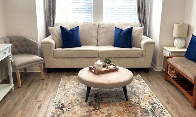 Redding House | Downtown Cozy Elevated Home