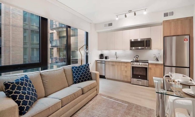NoMa Hotel | Downtown DC 1BR Retreat, Walk to Museums and Dining