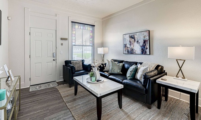 Babe Denny House | Downtown Digs II *ideal location in downtown Indianapolis*