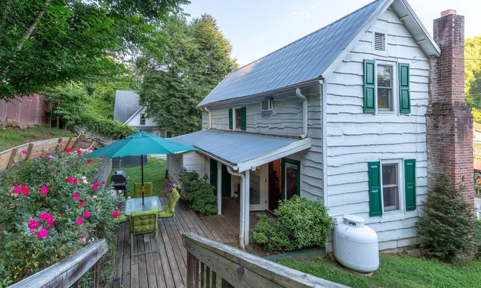 Sylva House | Downtown, dog-friendly, Dillsboro home w/fireplace - front porch & back deck