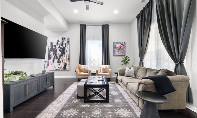 Mechanicsville House | Downtown Dream: 4bd Luxe Oasis Close to Downtown Atlanta
