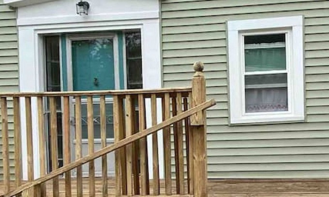 Eastport House | Downtown Eastport 14 3rd Street Unit 2