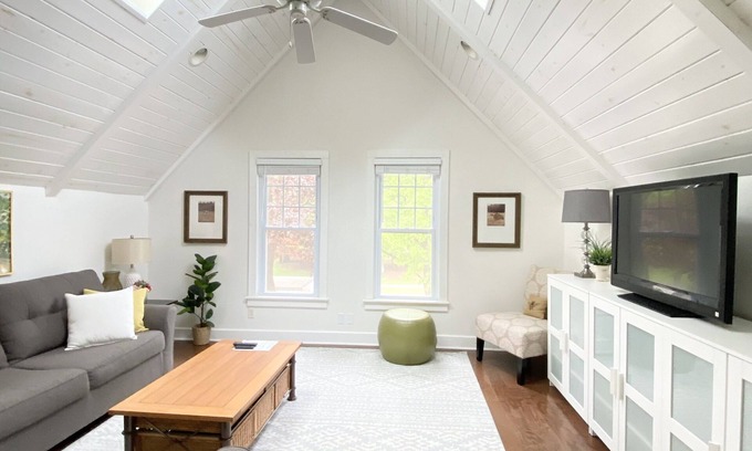 Elkhart Lake Condo | DOWNTOWN Elkhart Lake—Modern Cottage—Upper Condo AVAILABLE FOR OFF SEASON RENTAL