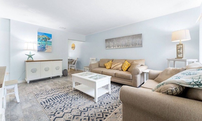 Laurel Park House | Downtown Escape! All new! Cute Villa in Sarasota!