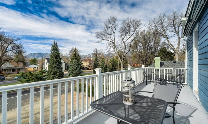 Central Colorado Springs House | Downtown Getaway | Balcony | King Beds