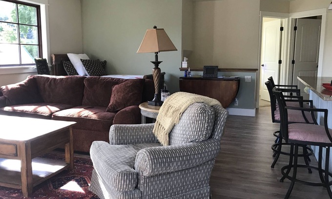 Hailey Apartment | Downtown Hailey Apartment for Rent
