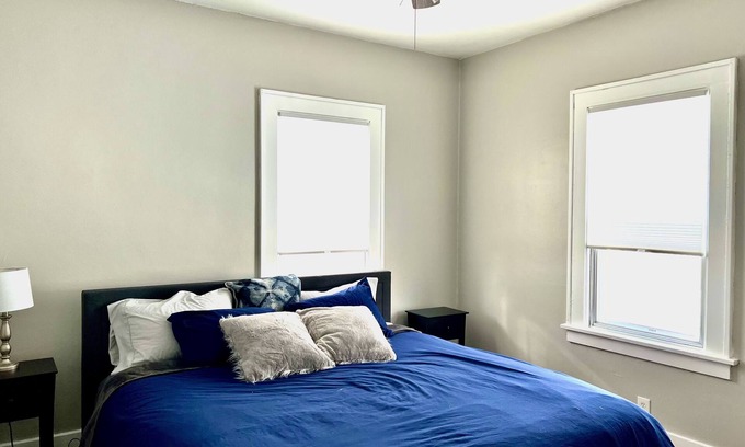 Northrup House | Downtown Home Away from Home 3BR/3BA