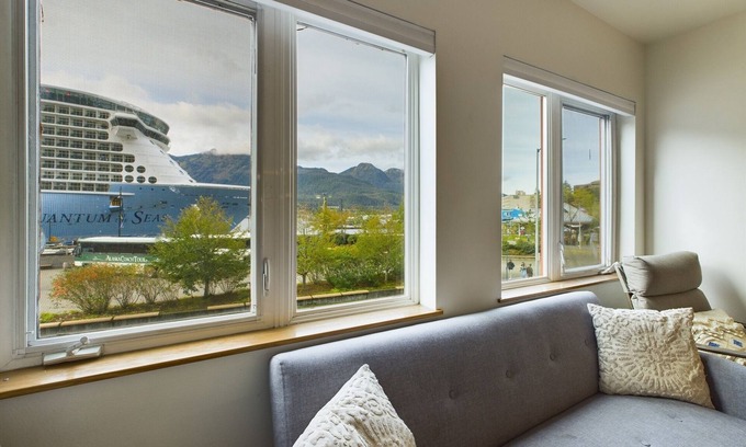 Downtown Juneau Apartment | Downtown Juneau Gem: 1BR Apt with Stunning Views!
